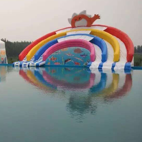 इंद्रधनुष inflatable स्लाइड